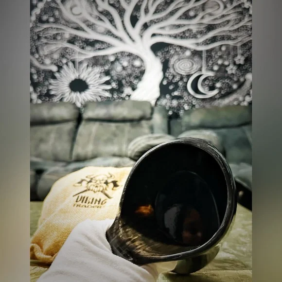 Black Viking Drinking Horn Mug large - Picture 10 of 12
